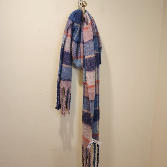 OLD NAVY large Plaid Frindge Multicolor Cozy Scarf NWT - Picture 2 of 10